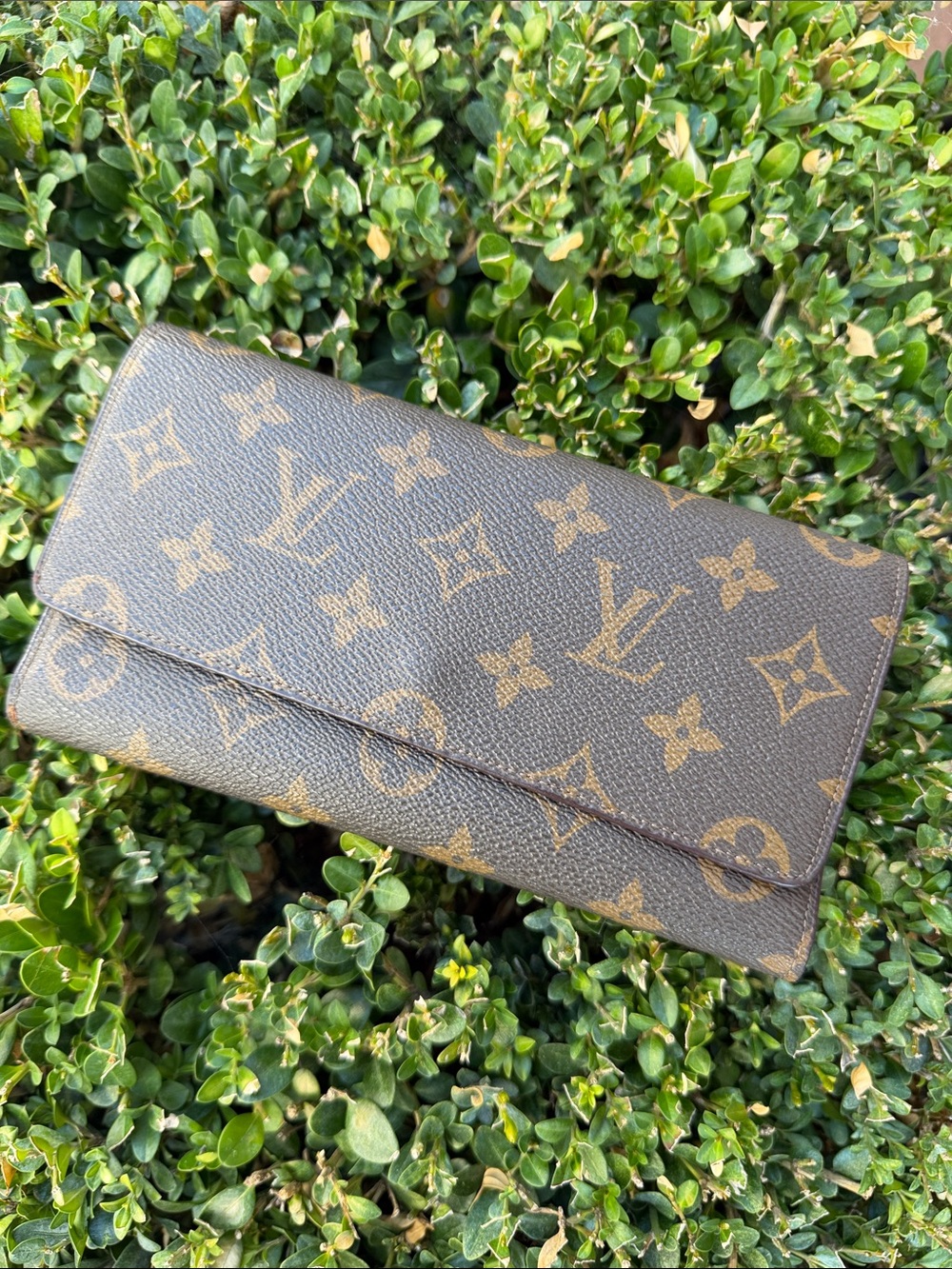 Louis Vuitton Monogram Continental Wallet with Orange Interior - Picture 3 of 12